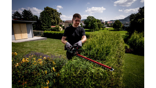 HS 18 LTX 55 * Cordless Hedge Trimmer image